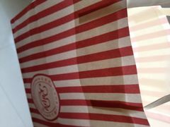 iphone_upload_pic-红宝石·鲜奶小方·海派西点房(浦三店)