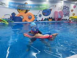 -熊小米专业儿童游泳馆