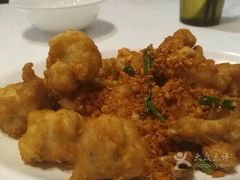 -新大咀港式茶餐厅(宝山万达店)