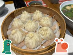 蟹粉小笼包-馋三尺蟹粉小笼(人民广场店)