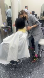 -Hair Co.一间沙龙