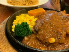 -玛格萝妮比萨屋(四平店)