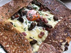 鸡蛋蘑菇熏肉荞麦可丽饼-RAC BAR(安福路店)