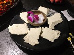 -渝涯重庆豆花老火锅(中赢国际店)
