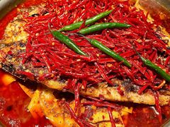 -鸣记脆皮烤鱼·海鲜烤鱼(三八广场店)