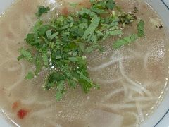 -努拉洪鸡蛋面馆