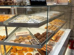面包甜点陈列柜-珍糕兴(三林店)