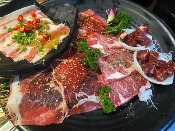 猫抓烤肉(观音桥九街店)-"在重庆吃的最后一顿饭,选择了烤肉,选择了.