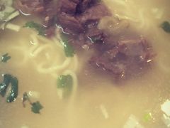 -大耳公曹氏驴肉包子铺(三八店)