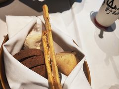 -Erman岩烧牛排(虹桥南丰城店)