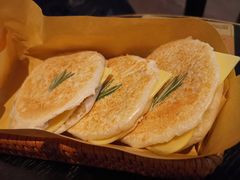 -wineapp葡萄酒餐吧(外滩金融中心店)