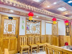 -屯老二农家铁锅炖·行业领军者(梅江店)