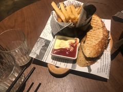 -来龙里 精致 东南亚餐室(万象城店)