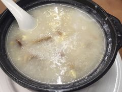 绿色草鲩鱼肠粥-中山国际酒店中餐厅