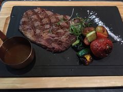 碳烤澳洲西冷牛排-YUE·6·西式融合餐厅(外滩六号店)
