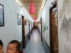 -芳林嫂 湖边边巧媳妇渔家菜馆