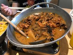小鸡炖蘑菇-关东小磨东北菜(上海长风大悦城店)