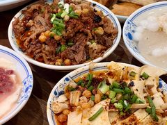 -肖四女乐山跷脚牛肉(滨江天街店)