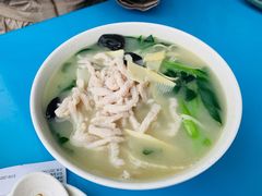 青菜肉丝煨面-花园茶楼(兴城西路店)