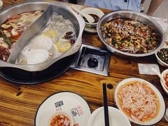 -周良天山牛杂城(天山路总店)