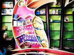 -钟书阁(松江泰晤士小镇店)