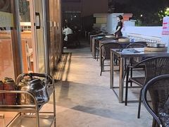 -胡须佬鸡煲四季火锅店(石厦西村直营店)