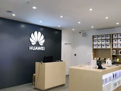 -华为授权体验店(万航渡路)