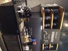 星巴克&nbsp;全黑围裙店(太古里店)-星巴克(成都太古里二店)
