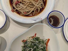 -民族手抓羊肉馆·滩羊手抓·烤全羊