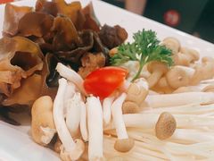 -一席地·本地鸡窝·杭帮鸡火锅(萧山银隆百货店)