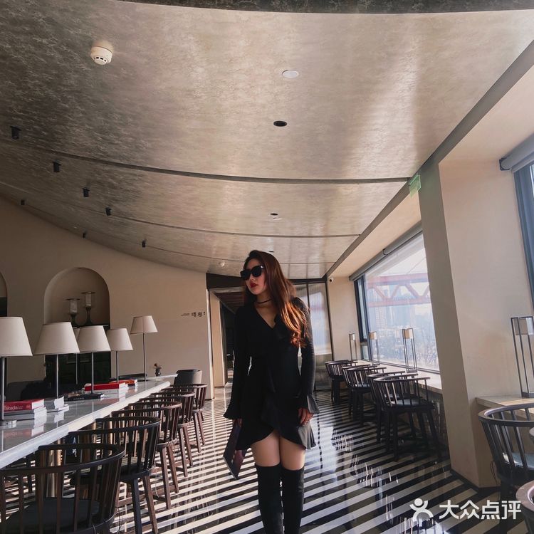 重庆探店｜坐拥一线江景滴品质下午茶