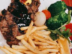 -WOLFGANG PUCK KITCHEN & BAR(迪士尼小镇店)