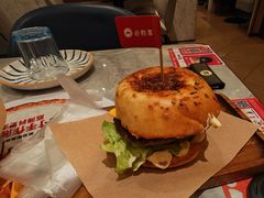 -必胜客(港悦广场店)