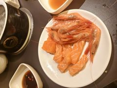 -钱小奴海鲜自助黑金店(杭州滨江龙湖店)