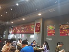 大堂-范贤光鸡公煲(平乐园总店)