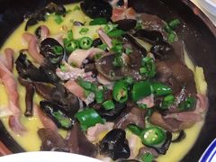 野山菌闷猪肚-辣得叫湘菜(四明店)