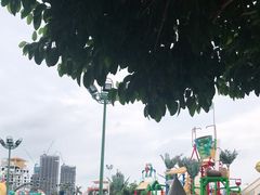 -巨鹏飞梦幻水世界