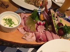 -皇冠自酿啤酒坊(中国红街5号楼店)