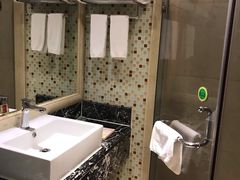 -维也纳酒店(广州番禺市桥地铁站店)