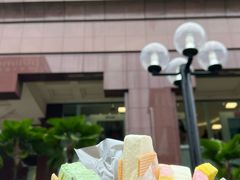 -詹爷爷乌节路街头冰淇淋