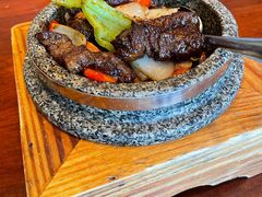 石锅牛仔骨-中山路壹号传奇club·啤酒花园餐厅