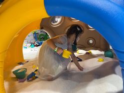 -MINI MARS KIDS CLUB亲子家庭中心(长宁天山店)