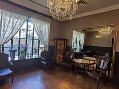 靠窗位-老洋房花园饭店(绍兴路店)