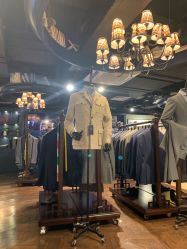 -BRANS PORO布朗斯伯勒西装高级定制·瑞璞西装(金陵店)
