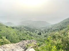 -鬼笑石后山停车场