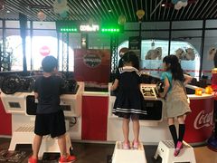 -东方明珠·可口可乐欢乐餐厅