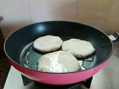 -清真吴记门钉肉饼·喜多利