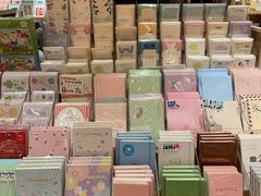 -猫的天空之城概念书店(印象城购物中心店)