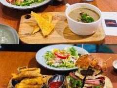 经典凯撒沙拉-魏斯理汉堡(西安沣东吾悦店)