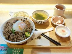大碗过瘾双拼-熊吞·大碗丼烧肉饭(清江浦区万达店)
